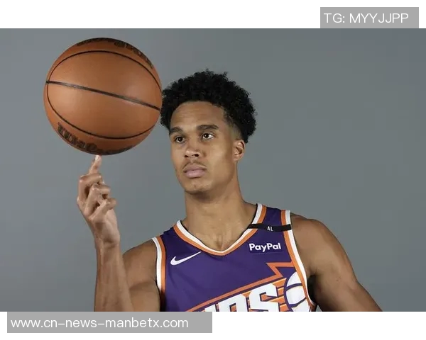 奥索伊戈达罗称赞布克易于相处并能有效执行教练战术