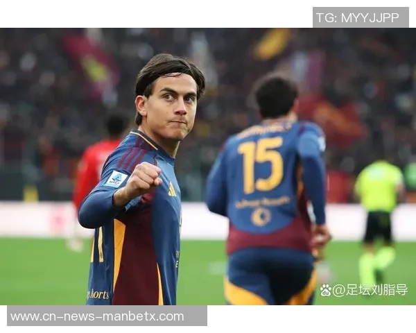 57岁巴蒂罗马之行与球员主帅亲切交流迪巴拉流露偶像崇拜神情